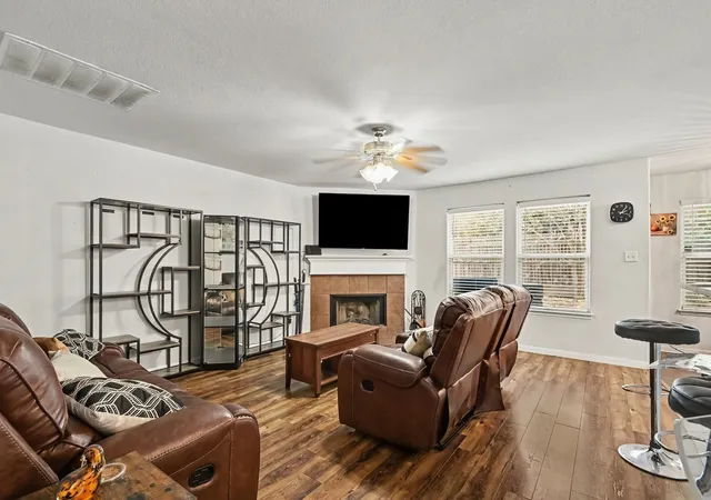 Photo 2 of Single family home for sale at 4728 Homelands Way, Fort Worth, TX 76135 | MLS# 21386331 | Listing updated on 2026-09-23
