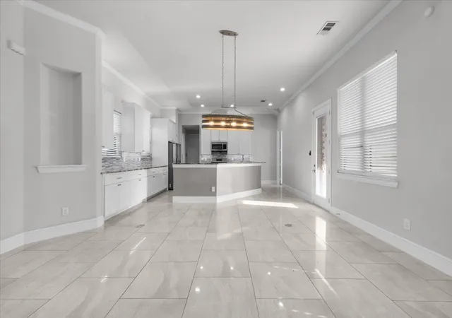 Photo 3 of Single family home for sale at 6028 Berry Ridge Ln, Joshua, TX 76058 | MLS# 21392787 | Listing updated on 2026-09-29