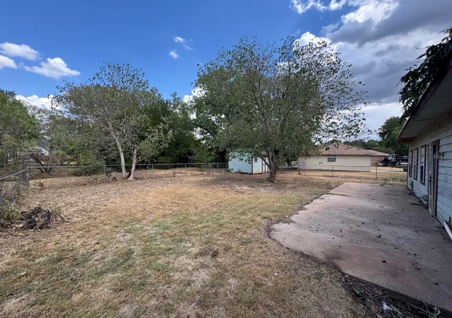 Photo 3 of Sale Pending at 4003 Cherokee Ct, Granbury, TX 76048 | MLS# 21393177 | Listing updated on 2026-10-09