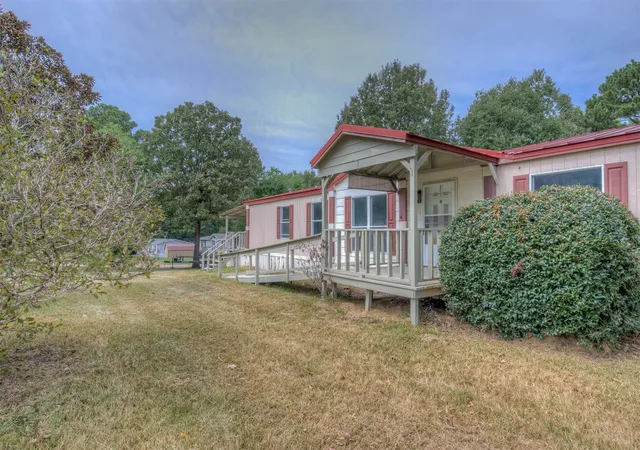 Photo 3 of Manufactured home for sale at 7978 Pathway Loop, Shreveport, LA 71107 | MLS# 21392809 | Listing updated on 2026-09-24