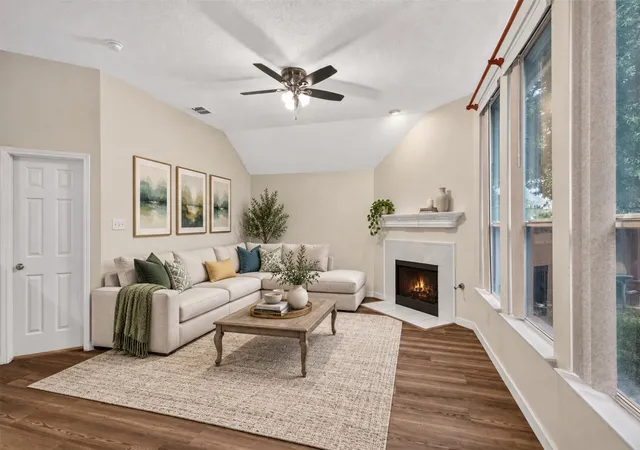 Photo 3 of Single family home for sale at 1409 Autumnmist Dr, Allen, TX 75002 | MLS# 21377376 | Listing updated on 2026-10-07