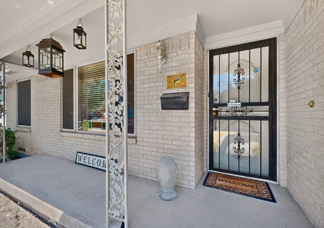 Photo 3 of Single family home for sale at 4714 Chilton Dr, Dallas, TX 75227 | MLS# 21393049 | Listing updated on 2026-10-07