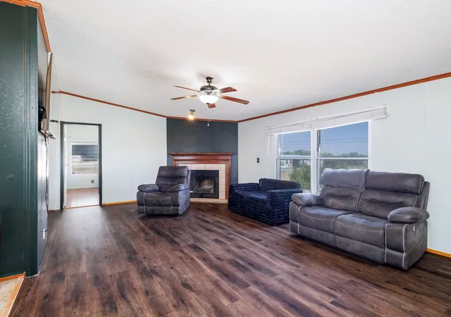 Photo 4 of Sale Pending at 1727 Wildhorse Ln, Stephenville, TX 76401 | MLS# 21393226 | Listing updated on 2026-09-25