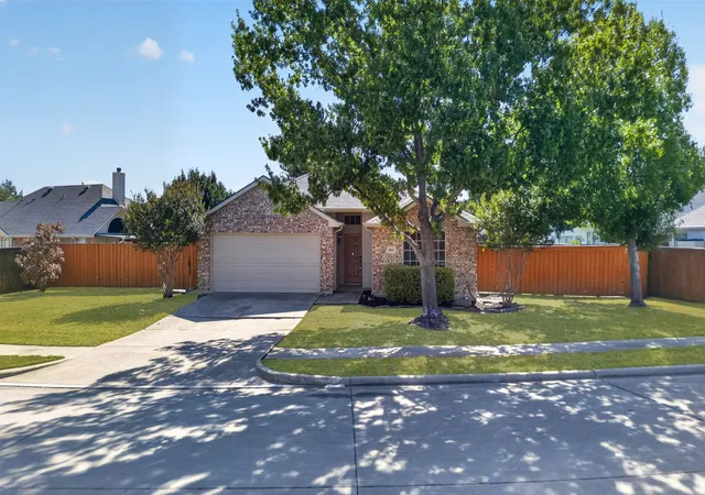 Photo 2 of Single family home for sale at 7016 Holly Hills Ln, Sachse, TX 75048 | MLS# 21380325 | Listing updated on 2026-10-01