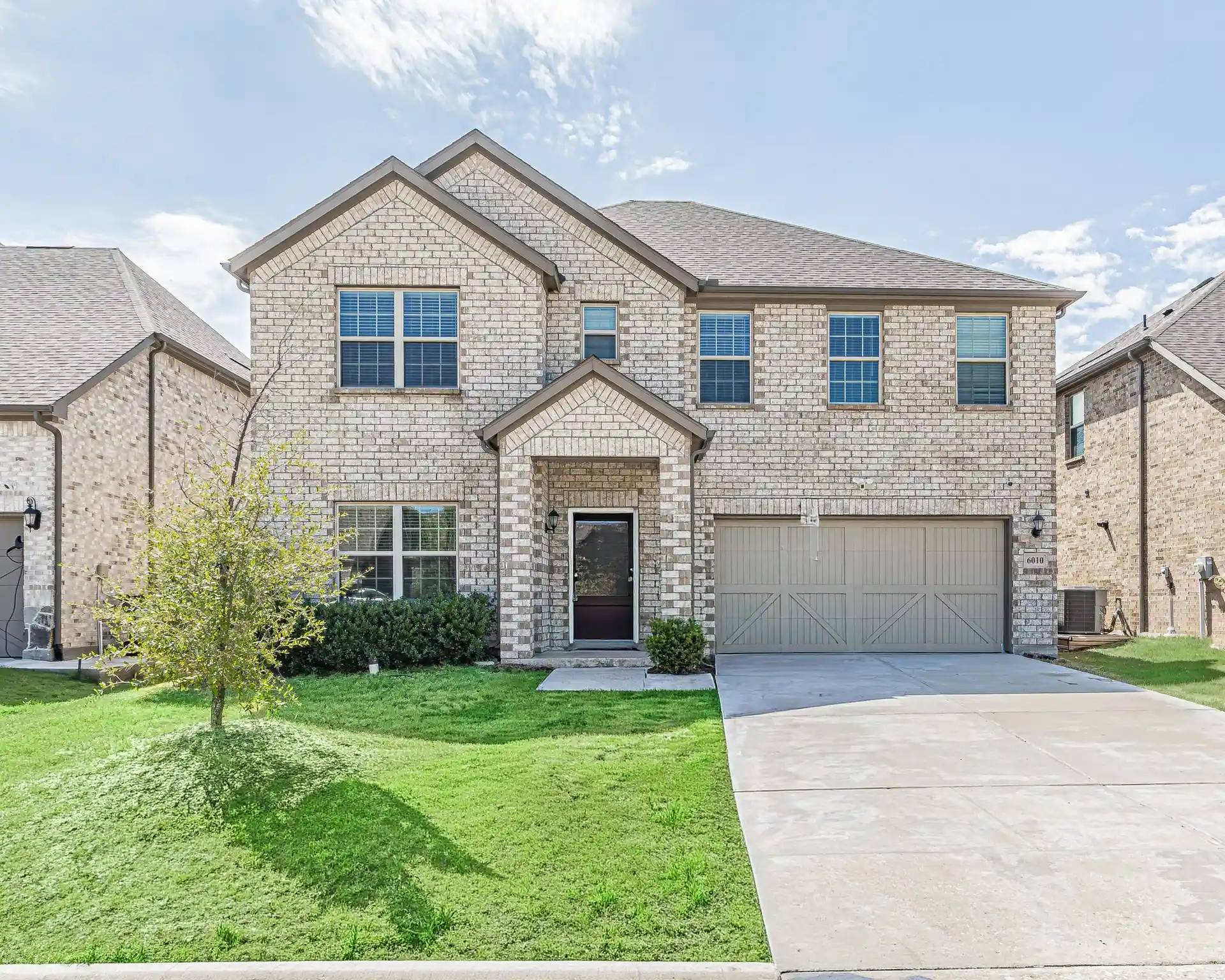 Photo 1 of Single family home for sale at 6010 Pensby Dr, Aubrey, TX 76227 | MLS# 21391780 | Listing updated on 2026-10-17