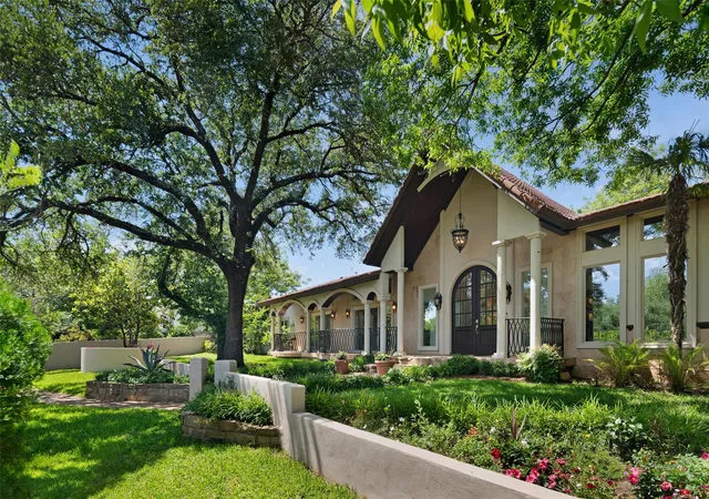 Photo 1 of Mansion for sale at 6181 Preston Crk Ct, Dallas, TX 75240 | MLS# 21389096 | Listing updated on 2026-10-09