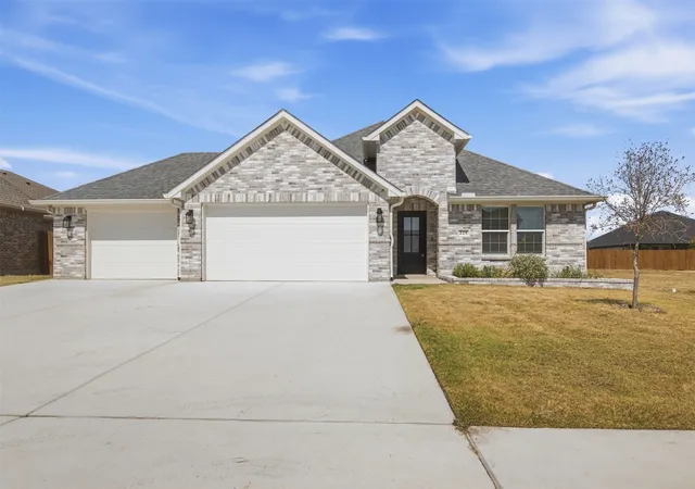 Photo 1 of Single family home for sale at 225 Trevor Ln, Greenville, TX 75402 | MLS# 21393276 | Listing updated on 2026-10-09