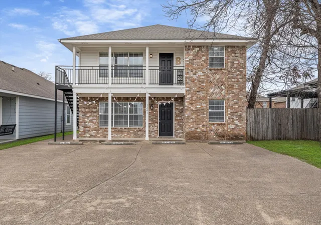 Photo 1 of Multi family home for sale at 1301 Wood Ave #A & B, Waco, TX 76706 | MLS# 21393402 | Listing updated on 2026-09-23