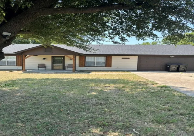 Photo 1 of Single family home for sale at 11110 N Fm 1570, Greenville, TX 75402 | MLS# 21385437 | Listing updated on 2026-09-23