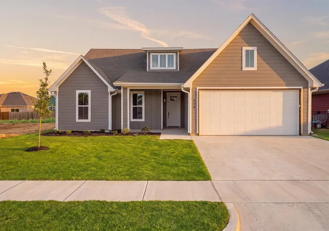 Photo 1 of Single family home for sale at 808 Lavender Ct, Tolar, TX 76476 | MLS# 21392420 | Listing updated on 2026-09-23