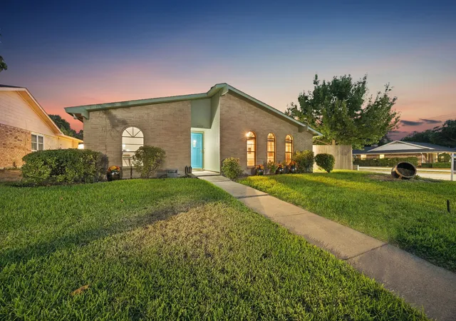 Photo 3 of Single family home for sale at 8502 Baumgarten Dr, Dallas, TX 75228 | MLS# 21385762 | Listing updated on 2026-10-05