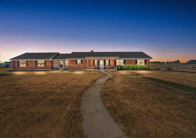 Photo 1 of Sale Pending at 8871 Sam Bass Rd, Sanger, TX 76266 | MLS# 21385279 | Listing updated on 2026-09-22