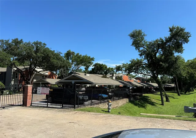 Photo 2 of Condo for sale at 6900 Skillman St #708, Dallas, TX 75231 | MLS# 21391588 | Listing updated on 2026-09-23