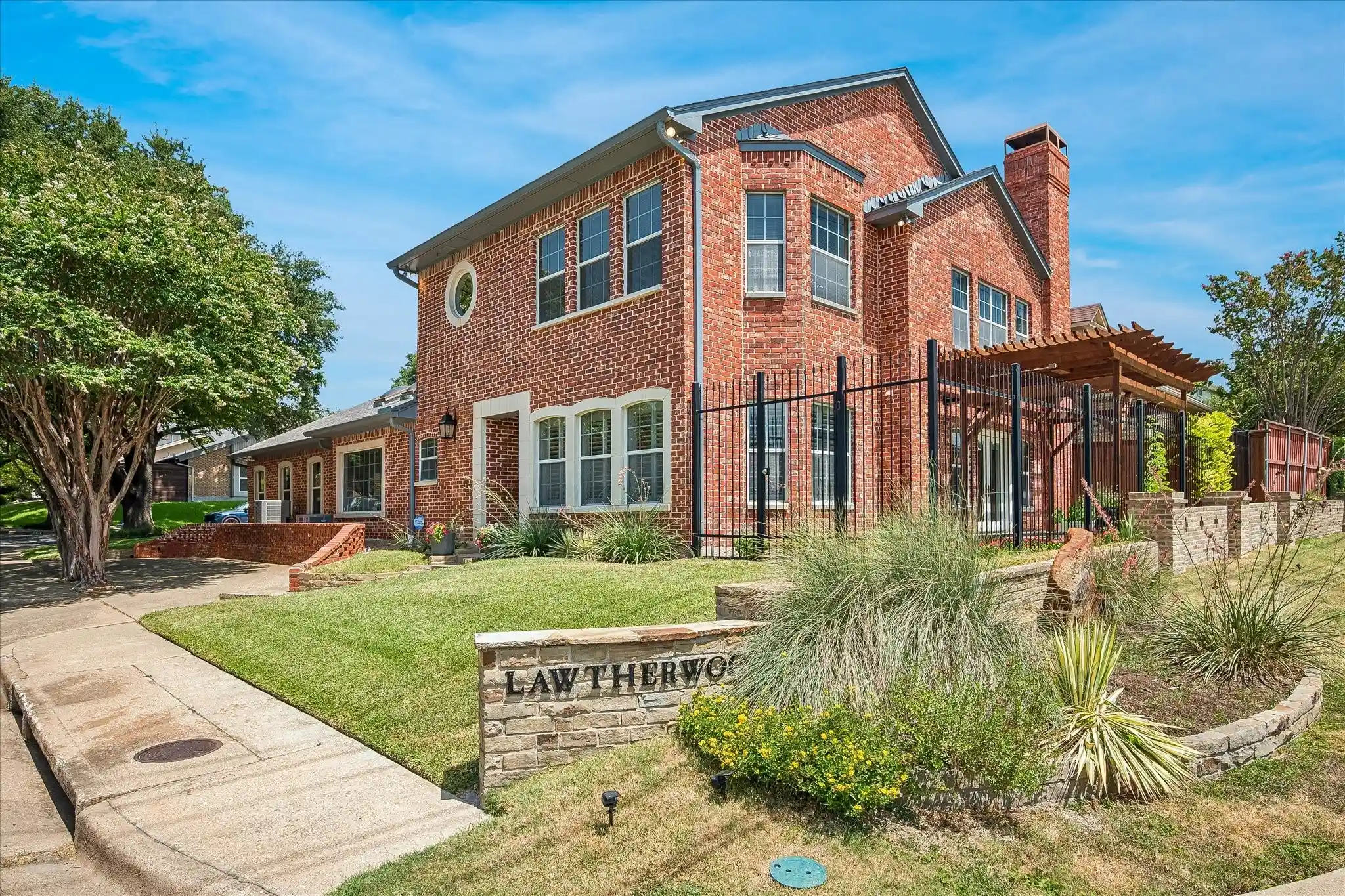 Photo 1 of Single family home for sale at 2702 Lawtherwood Ct, Dallas, TX 75214 | MLS# 21392439 | Listing updated on 2026-10-28