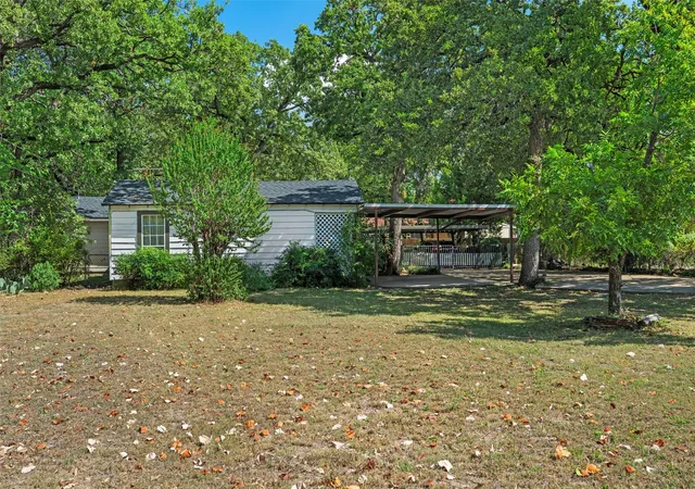 Photo 2 of Single family home for sale at 5325 Trentman St, Fort Worth, TX 76119 | MLS# 21393512 | Listing updated on 2026-10-02
