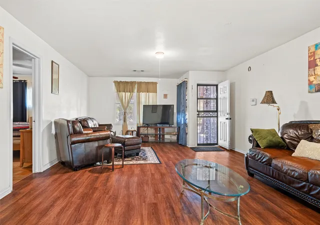 Photo 4 of Single family home for sale at 5325 Trentman St, Fort Worth, TX 76119 | MLS# 21393512 | Listing updated on 2026-10-02