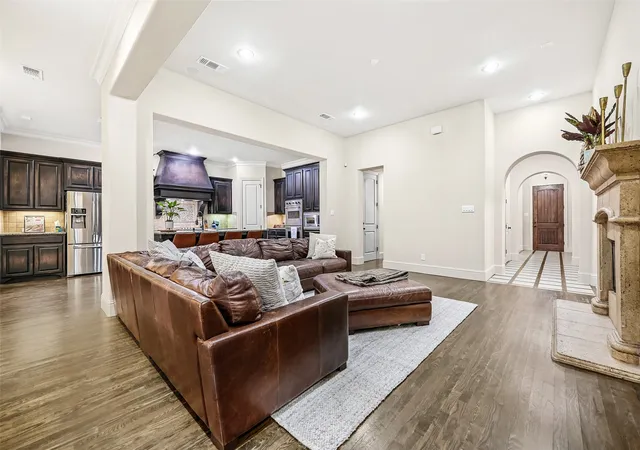 Photo 3 of Single family home for sale at 840 Butchart Dr, Prosper, TX 75078 | MLS# 21386203 | Listing updated on 2026-10-04