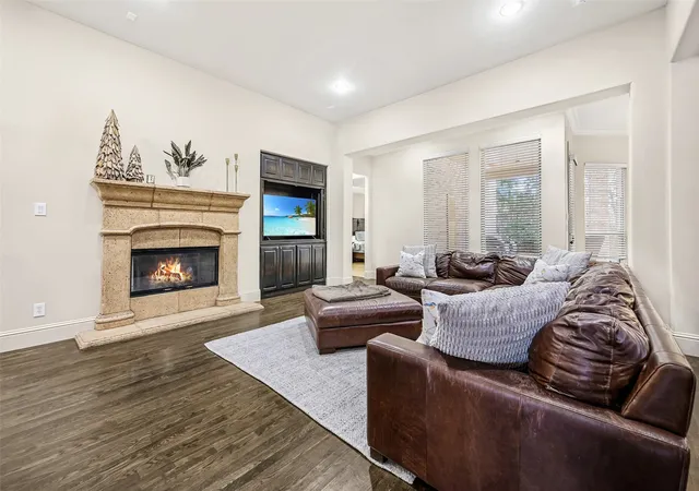 Photo 4 of Single family home for sale at 840 Butchart Dr, Prosper, TX 75078 | MLS# 21386203 | Listing updated on 2026-10-04