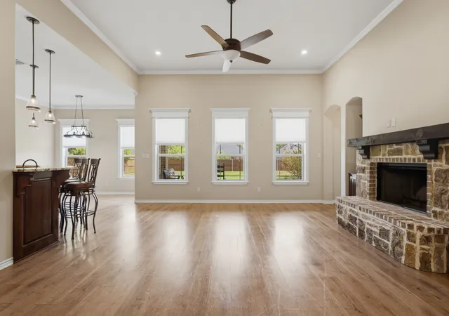 Photo 3 of Single family home for sale at 213 County Rd 2321, Mineola, TX 75773 | MLS# 21393285 | Listing updated on 2026-10-09