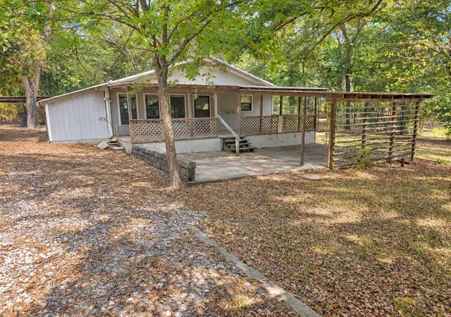 Photo 2 of Single family home for sale at 8219 Pecan Cir, Lone Oak, TX 75453 | MLS# 21390632 | Listing updated on 2026-09-23