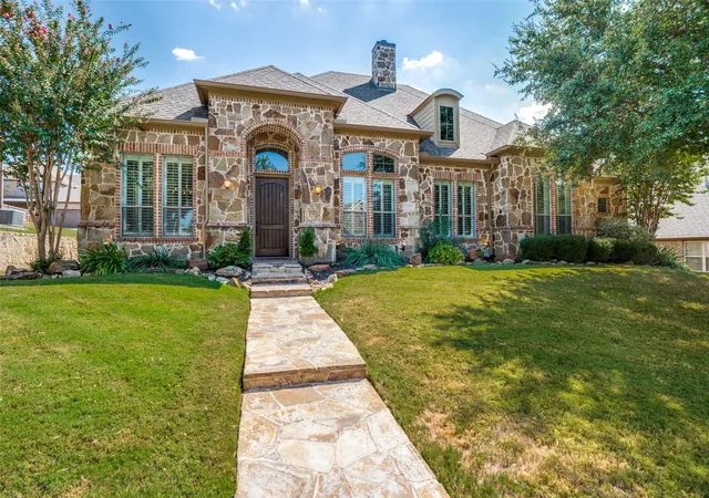 Photo 1 of Single family home for sale at 2105 Camden, Mc Kinney, TX 75070 | MLS# 21380202 | Listing updated on 2026-10-09