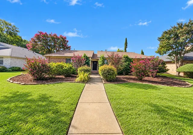 Photo 1 of Single family home for sale at 2104 Oak Brk Dr, Richardson, TX 75081 | MLS# 21393552 | Listing updated on 2026-09-23