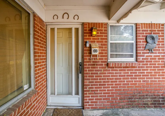 Photo 4 of Single family home for sale at 7205 Robinhood Ln, Fort Worth, TX 76112 | MLS# 21348878 | Listing updated on 2026-10-07
