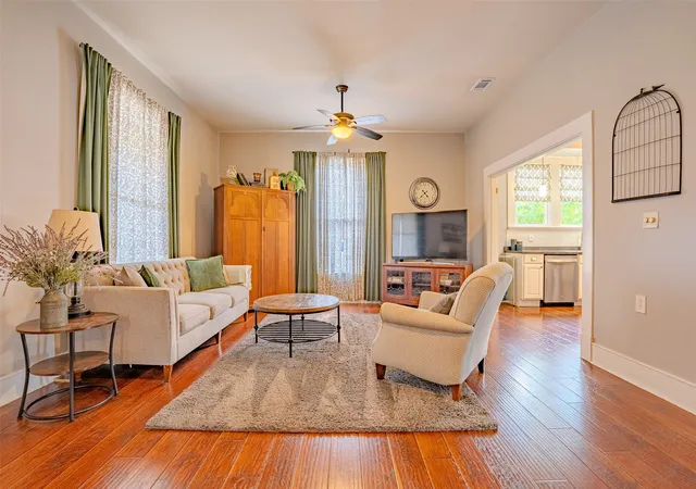 Photo 4 of Single family home for sale at 703 W College St, Stephenville, TX 76401 | MLS# 21389444 | Listing updated on 2026-09-23