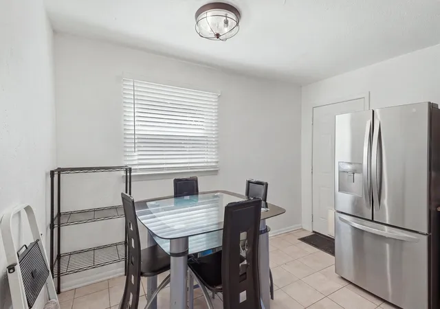 Photo 4 of Single family home for sale at 7208 Van Natta Ln, Fort Worth, TX 76112 | MLS# 21393324 | Listing updated on 2026-09-29