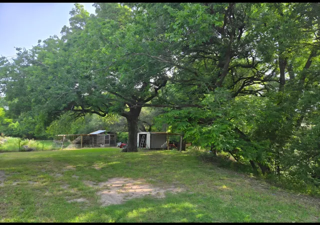 Photo 2 of Single family home for sale at 6270 W Highway 199, Springtown, TX 76082 | MLS# 21393657 | Listing updated on 2026-10-09