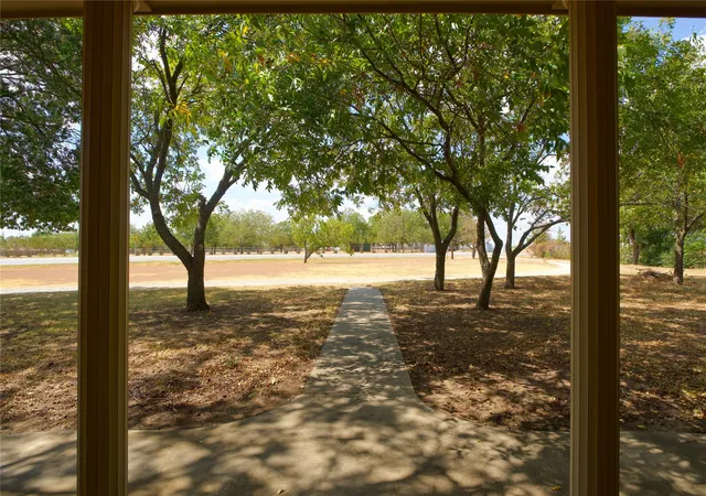 Photo 3 of Single family home for sale at 697 N Fm 373, Muenster, TX 76252 | MLS# 21390437 | Listing updated on 2026-09-25