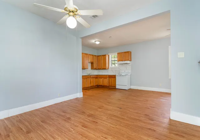 Photo 3 of Single family home for sale at 2630 Lenway St, Dallas, TX 75215 | MLS# 21393660 | Listing updated on 2026-09-23