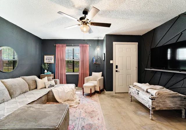 Photo 2 of Single family home for sale at 6275 Inwood Dr, Reno, TX 75462 | MLS# 21393499 | Listing updated on 2026-10-05