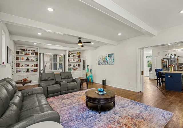 Photo 4 of Single family home for sale at 2532 6th Avenue, Fort Worth, TX 76110 | MLS# 21386193 | Listing updated on 2026-09-24
