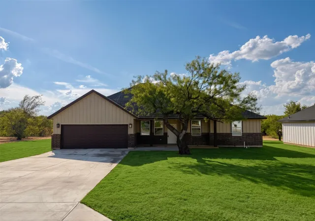 Photo 1 of Single family home for sale at 219 Lakeshore Dr, Bridgeport, TX 76426 | MLS# 21393753 | Listing updated on 2026-09-24