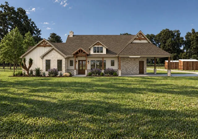 Photo 2 of Single family home for sale at 1488 Poe Prairie Rd, Millsap, TX 76066 | MLS# 21393760 | Listing updated on 2026-09-24