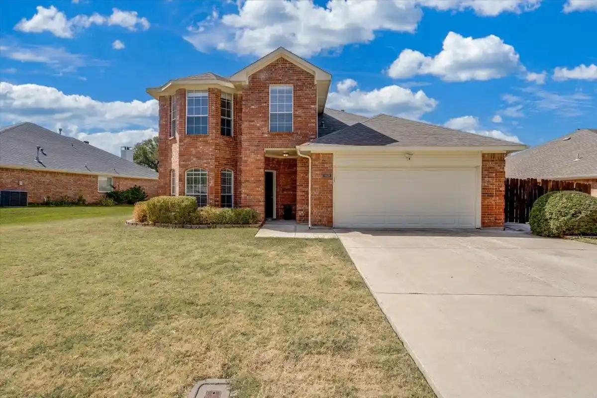 Photo 1 of Single family home for sale at 908 Dallas Ln, Lewisville, TX 75067 | MLS# 21388331 | Listing updated on 2026-10-18