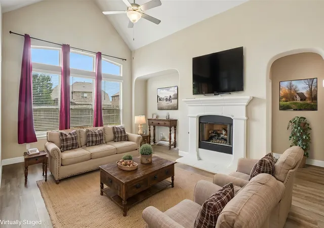 Photo 3 of Single family home for sale at 932 Manuel Dr, Fate, TX 75087 | MLS# 21393779 | Listing updated on 2026-09-26