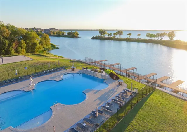 Photo 2 of Single family home for sale at 2246 Zurek Ln, Heath, TX 75126 | MLS# 21393792 | Listing updated on 2026-10-01