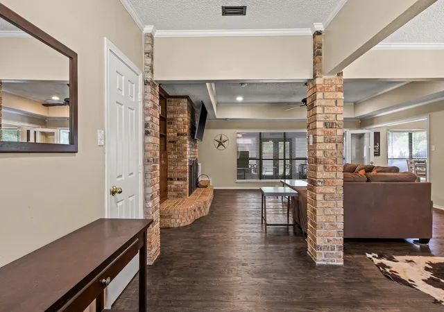 Photo 3 of Single family home for sale at 1801 Fairway, Mount Pleasant, TX 75455 | MLS# 21391890 | Listing updated on 2026-09-24