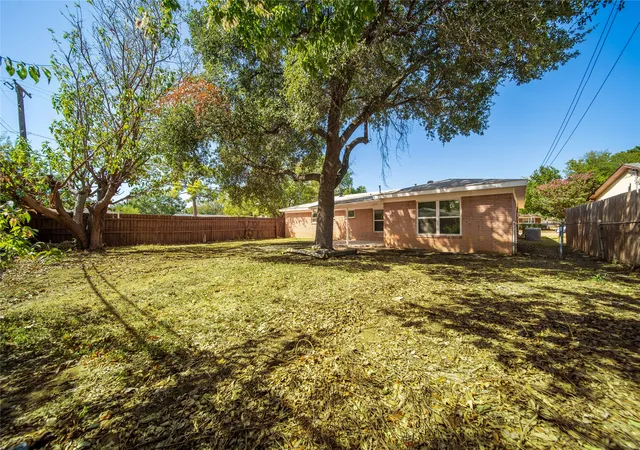 Photo 3 of Single family home for sale at 5300 Topper Dr, North Richland Hills, TX 76180 | MLS# 21393756 | Listing updated on 2026-10-05