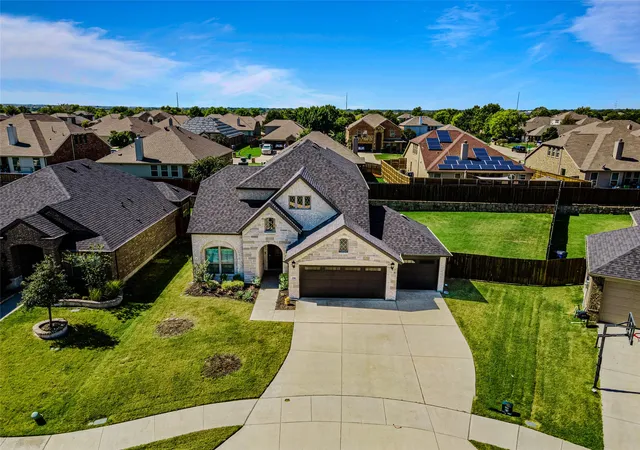 Photo 1 of Single family home for sale at 216 Cow Hand Dr, Waxahachie, TX 75165 | MLS# 21386706 | Listing updated on 2026-10-08