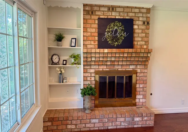 Photo 2 of Single family home for sale at 425 White Hall Rd, Woodway, TX 76712 | MLS# 21393855 | Listing updated on 2026-10-09