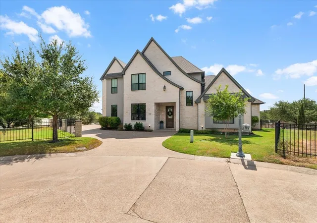 Photo 3 of Single family home for sale at 4305 Shale Blf Ct, Granbury, TX 76048 | MLS# 21393832 | Listing updated on 2026-09-24