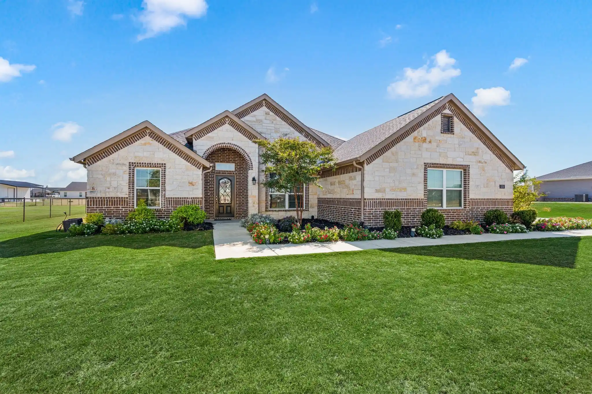 Photo 1 of Single family home for sale at 123 Mossy Crk Trl, Rhome, TX 76078 | MLS# 21393621 | Listing updated on 2026-10-22