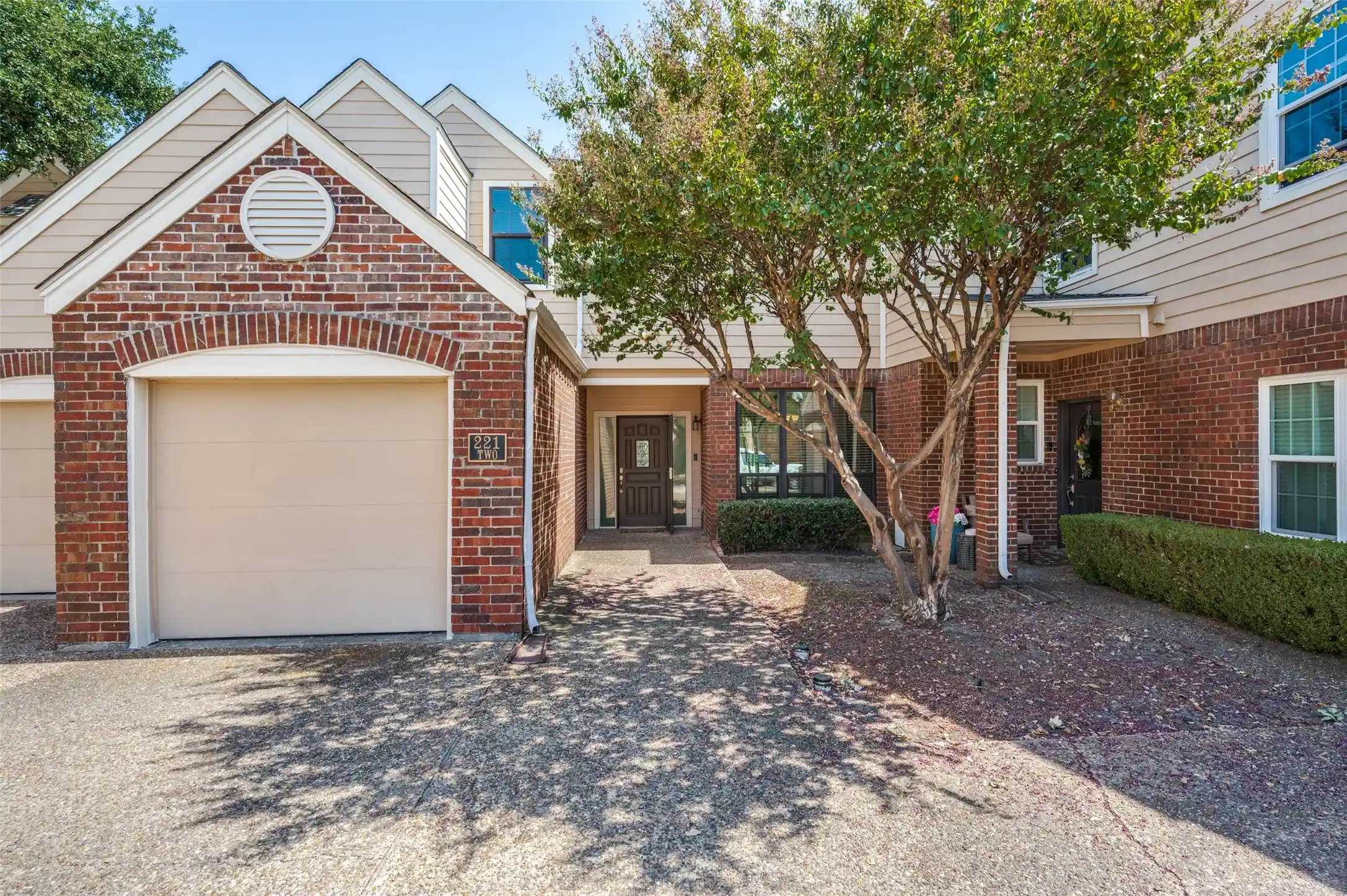 Listing Photo 1 - Condo for sale in 221 Cimarron Trl located at 221 Cimarron Trl, Irving, TX 75063 - Unit 221 Cimarron Trl
