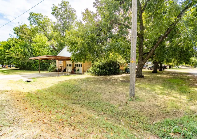 Photo 3 of Single family home for sale at 203 Bowie St, Clyde, TX 79510 | MLS# 21386025 | Listing updated on 2026-10-07