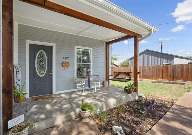 Photo 2 of Sale Pending at 407 S Reagan, Hamilton, TX 76531 | MLS# 21392770 | Listing updated on 2026-10-09