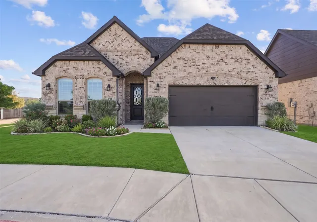 Single family home for sale at 840 Sendera Ln, Rockwall, TX 75087 | MLS# 21390335 | Listing updated on 2026-10-05