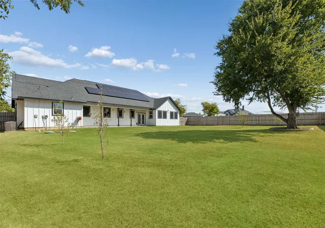 Photo 2 of Single family home for sale at 5404 Harrys Pl, Fort Worth, TX 76126 | MLS# 21388851 | Listing updated on 2026-10-04